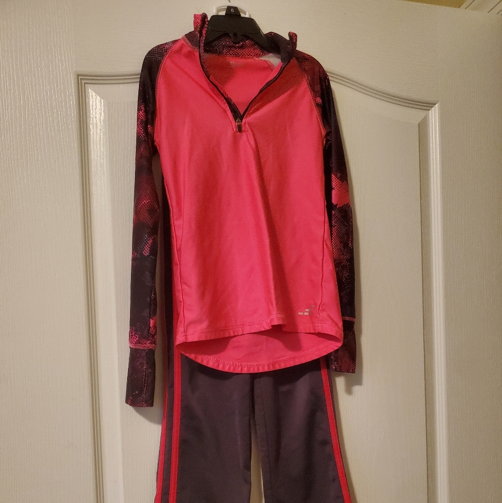 6/6x Pink, gray, and black 2 piece set